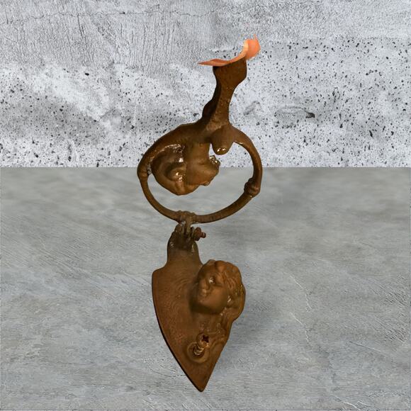 Antique Cast Iron Door Knocker – Victorian Cherub & Lion Head Design - Picture 4 of 7